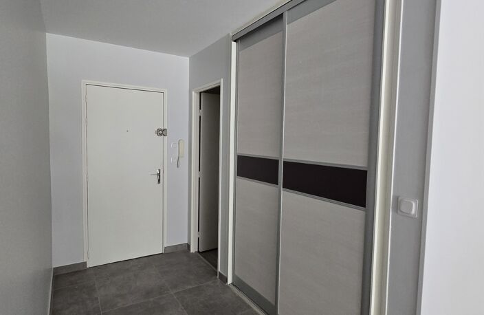 Vente Appartement 4 pièces — photo 2