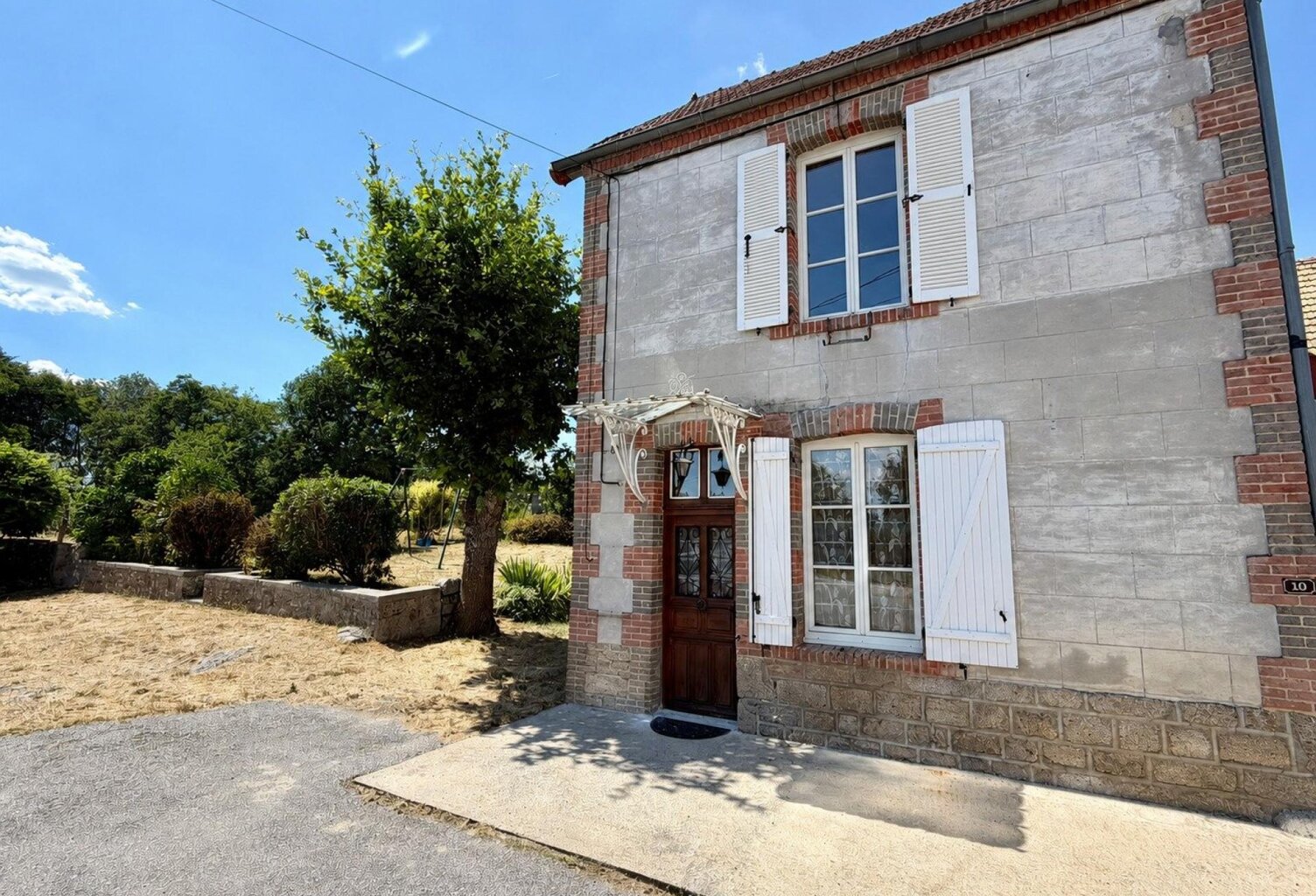 Maison d'habitation de 90m² avec grange — photo 1