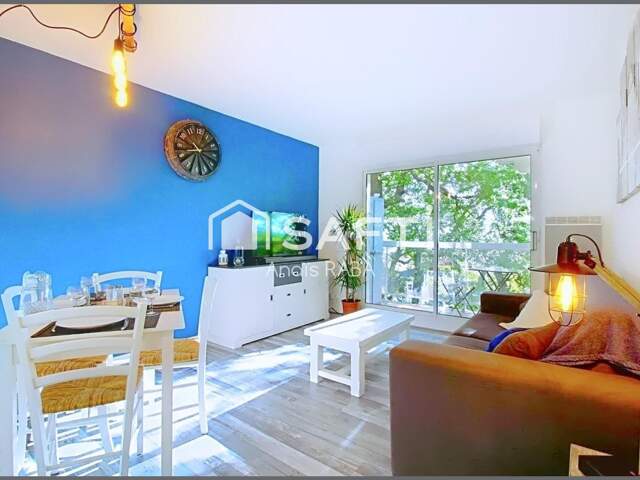Appartement idéalement situé vendu meublé — photo du bien