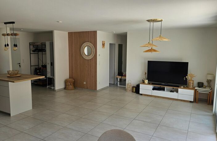 Maison neuve 2024 : le confort moderne dans un cadre paisible — photo 3