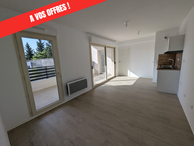 Appartement T2 - 47 m2 - Nîmes (Mont Duplan) - Terrasse & Parking — photo du bien