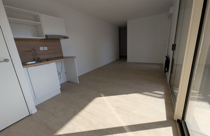 Vente appartement T2 47 m2 Nîmes Mont Duplan avec terrasse, vue dégagée et parking sous-sol — photo 3