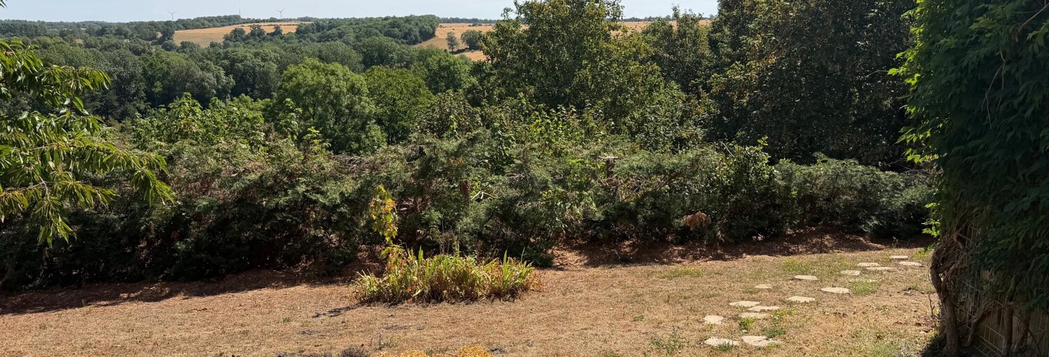 Maison 6 Pièces 120 m² à vendre à Sainte-Ouenne (79220)