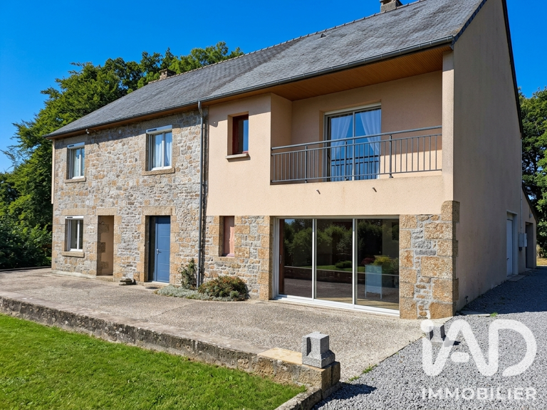 Vente Maison/villa 8 pièces — photo 1