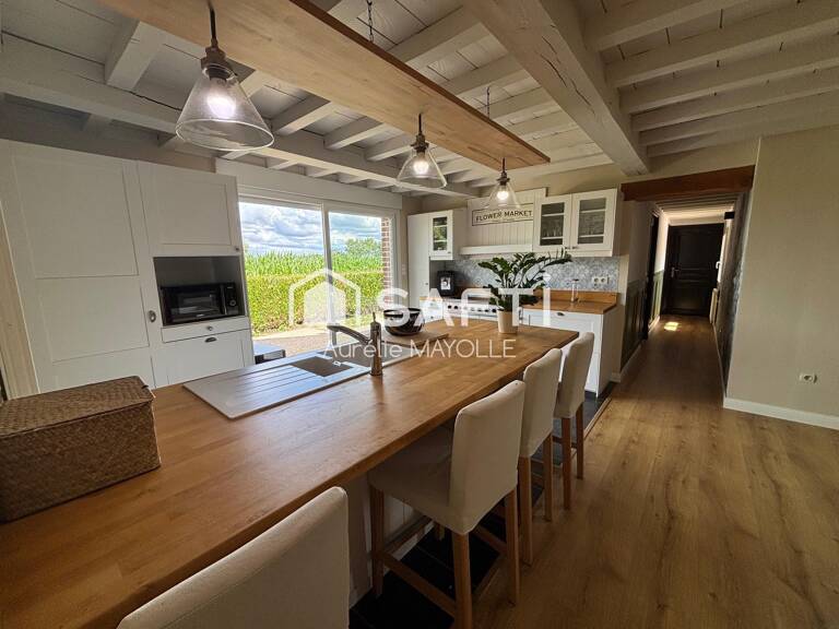 Maison de caractère de 145m2, 4 chambres, jardin, garage, carport — photo 1