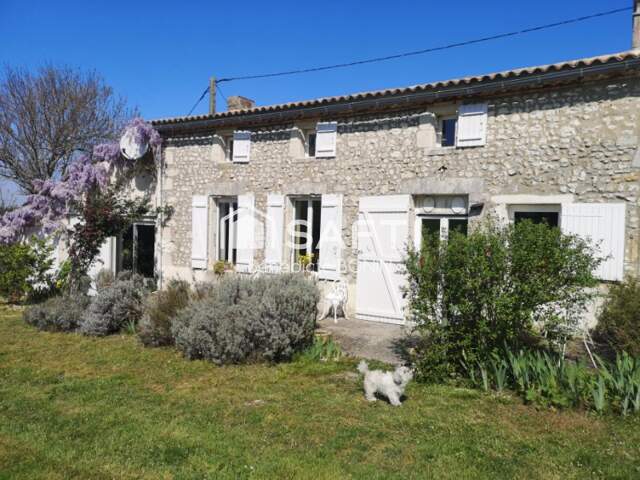 Maison charentaise 110 m² à la campagne — photo du bien
