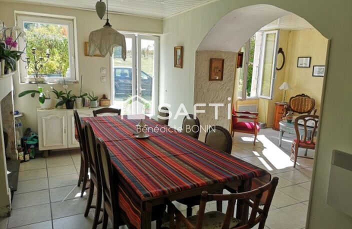 Maison charentaise 110 m² à la campagne — photo 2