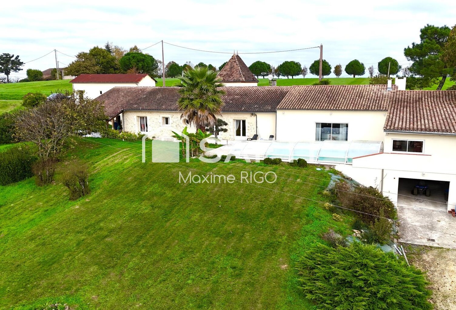Propriété d'exception de 285 m² sur 2,2 ha — photo 1