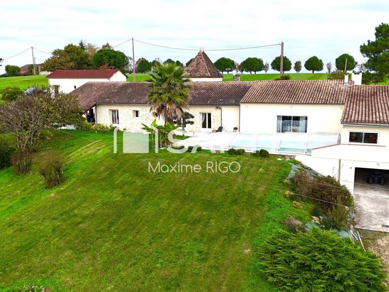Propriété d'exception de 285 m² sur 2,2 ha — photo 1