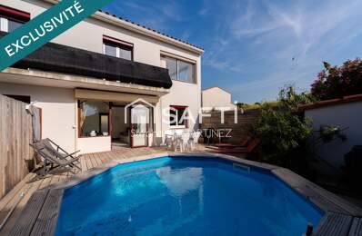 SAINT-CYPRIEN  Ensemble immobilier de standing composé de 3 appartements indépendants avec piscines privatives — photo du bien