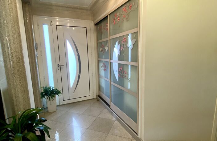 Vente Maison traditionnelle 6 pièces — photo 2