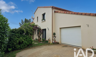Maison 10 Pièces 242 m² à vendre à Verrières (86410)