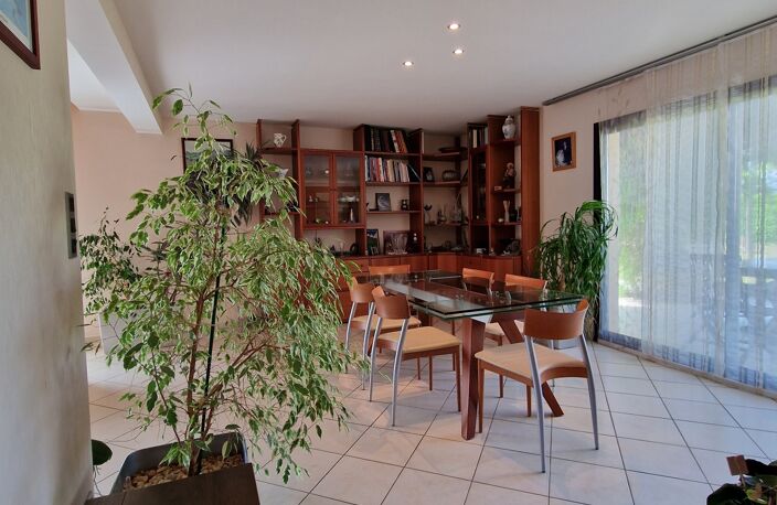 Vente Maison/villa 10 pièces — photo 5