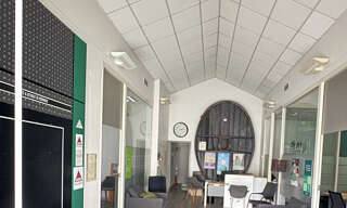 Commerce  204 m² à louer à Mauguio (34130)