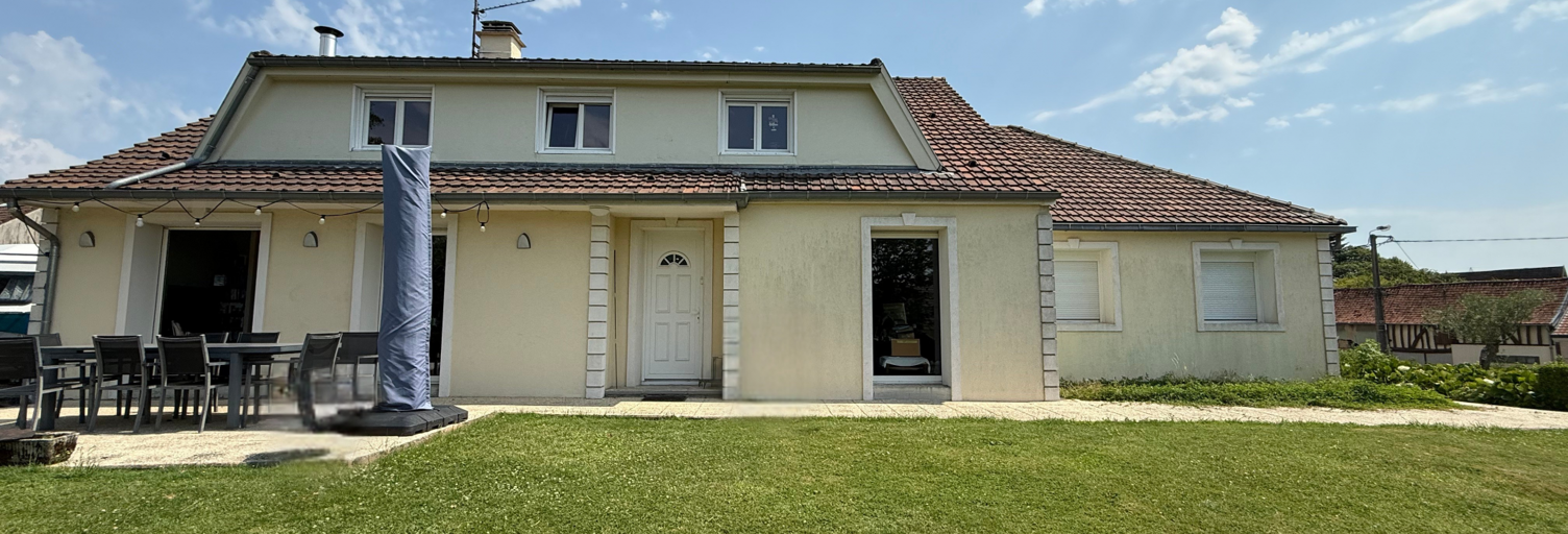 Maison 10 Pièces 210 m² à vendre à Flesselles (80260)