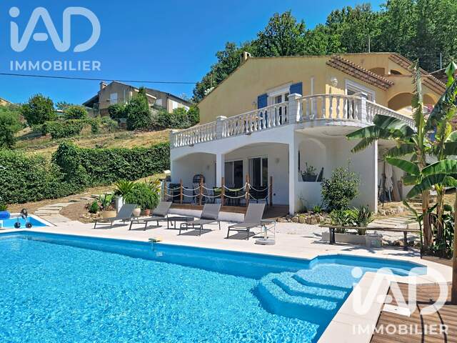 Vente Maison traditionnelle 9 pièces — photo du bien