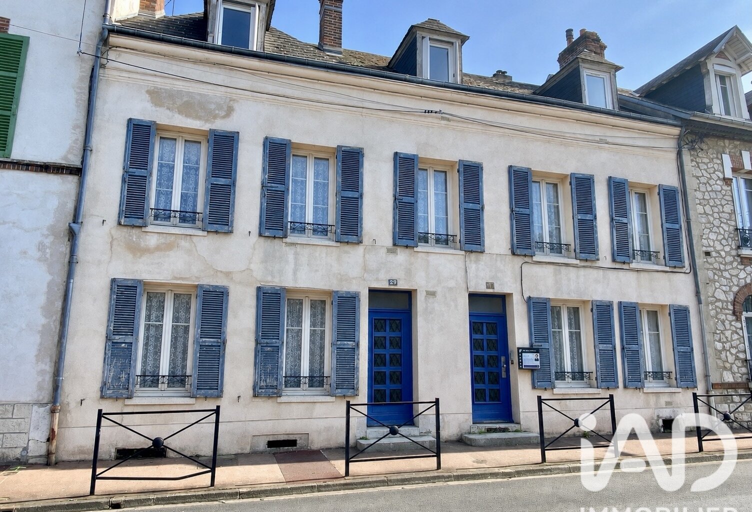 Vente Immeuble 330 m&sup2; — photo 1