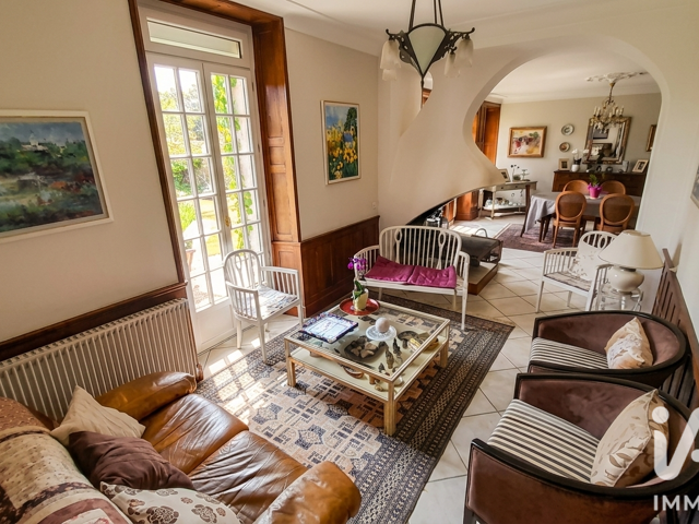 Vente Maison de ville 8 pièces — photo du bien