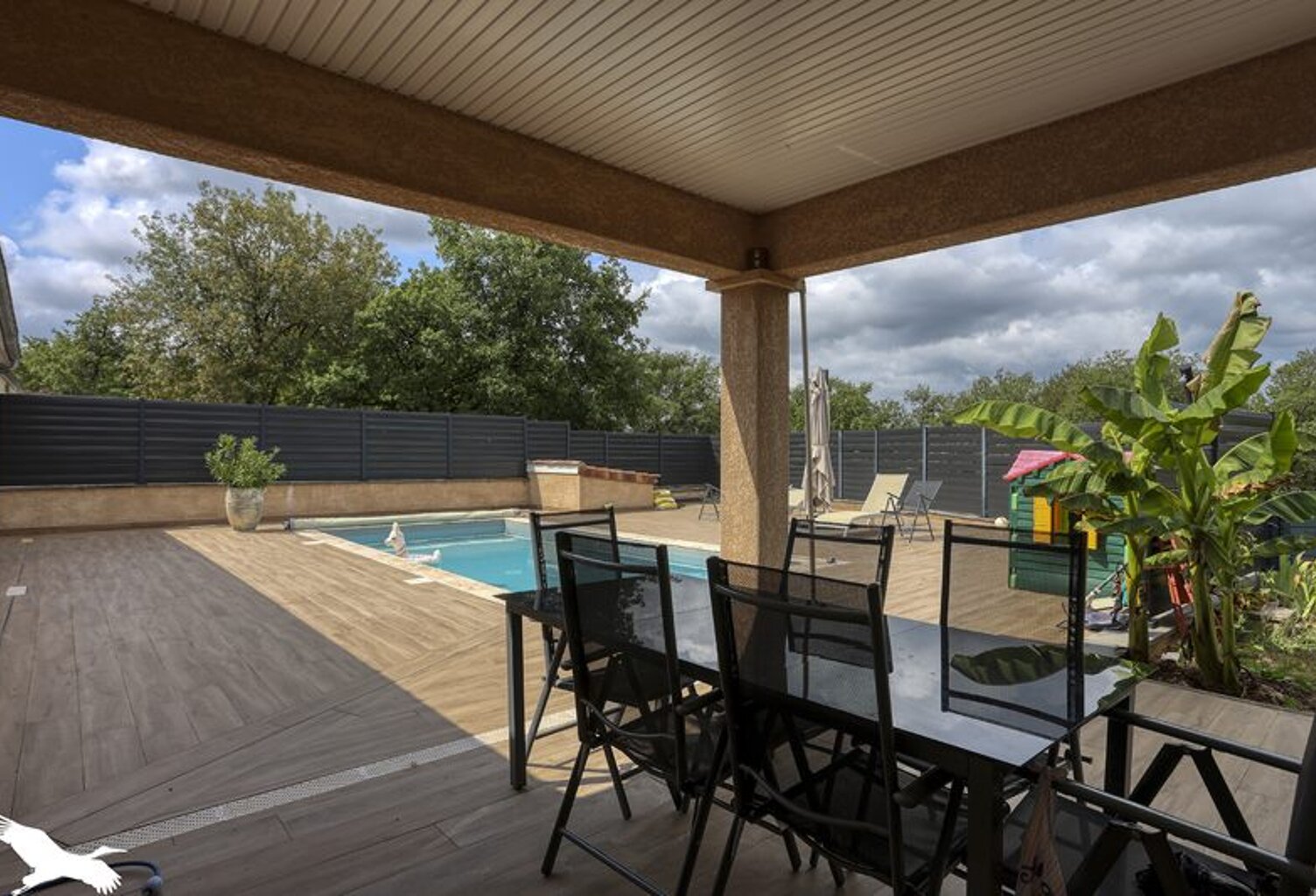 Contemporaine de 8 pièces principales — photo 1
