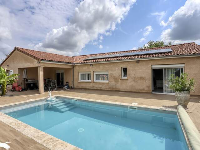 Contemporaine de 8 pièces principales — photo du bien
