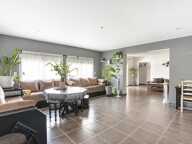 Contemporaine de 8 pièces principales — photo 2