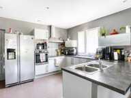Contemporaine de 8 pièces principales — photo 4