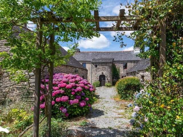 Manoir de 10 pièces principales — photo du bien