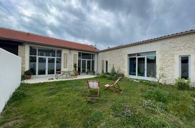 Maison en pierre de 5 pièces principales — photo du bien