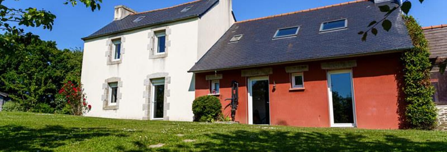 Maison 8 Pièces 210 m² à vendre à Plougourvest (29400)