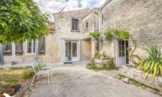 Maison 5 Pièces 102 m² à vendre à Saint-Pierre-la-Noue (17700)
