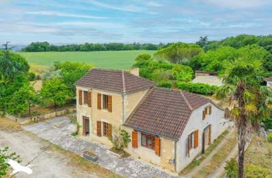 Maison en pierre de 6 pièces principales — photo du bien