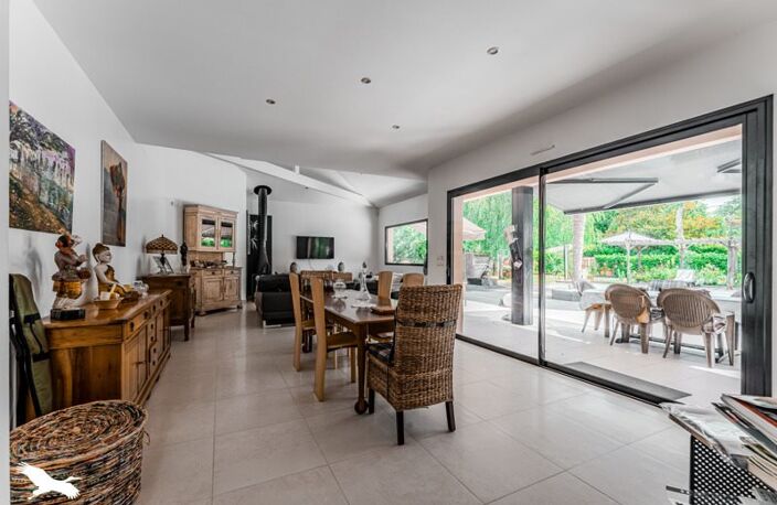 Contemporaine de 6 pièces principales — photo 2