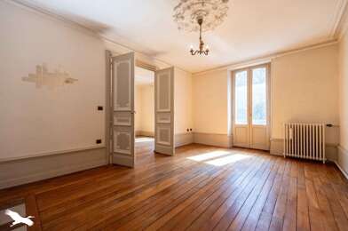 Appartement 5 pièces 251904 €