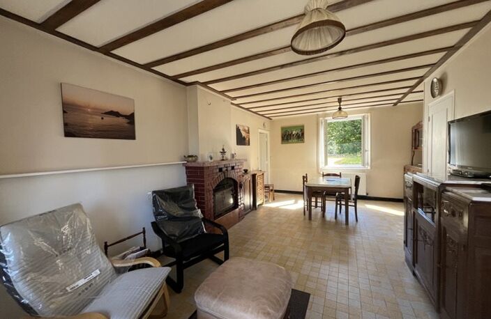 Maison en pierre de 4 pièces principales — photo 2