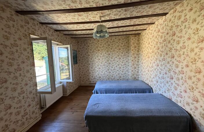 Maison en pierre de 4 pièces principales — photo 5
