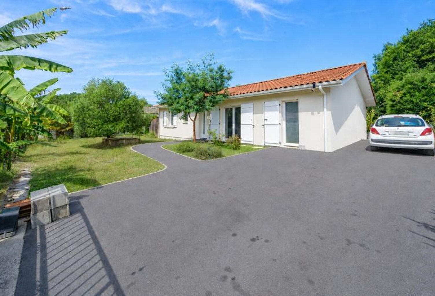 Contemporaine de 5 pièces principales — photo 1