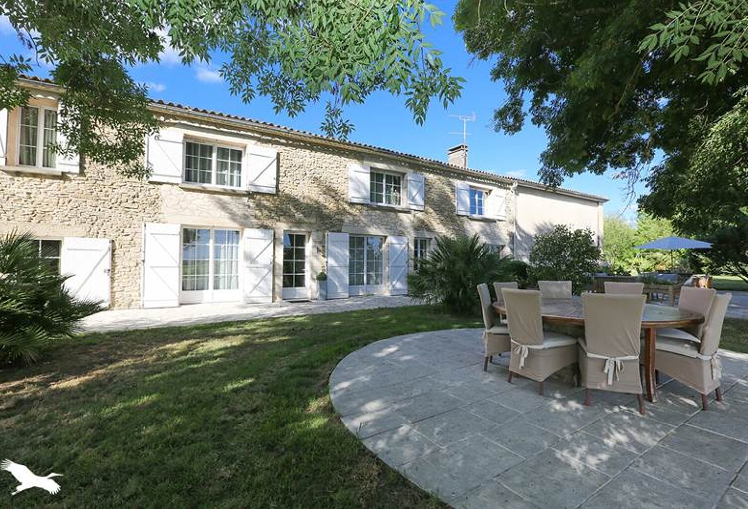 Maison en pierre de 14 pièces principales — photo 1