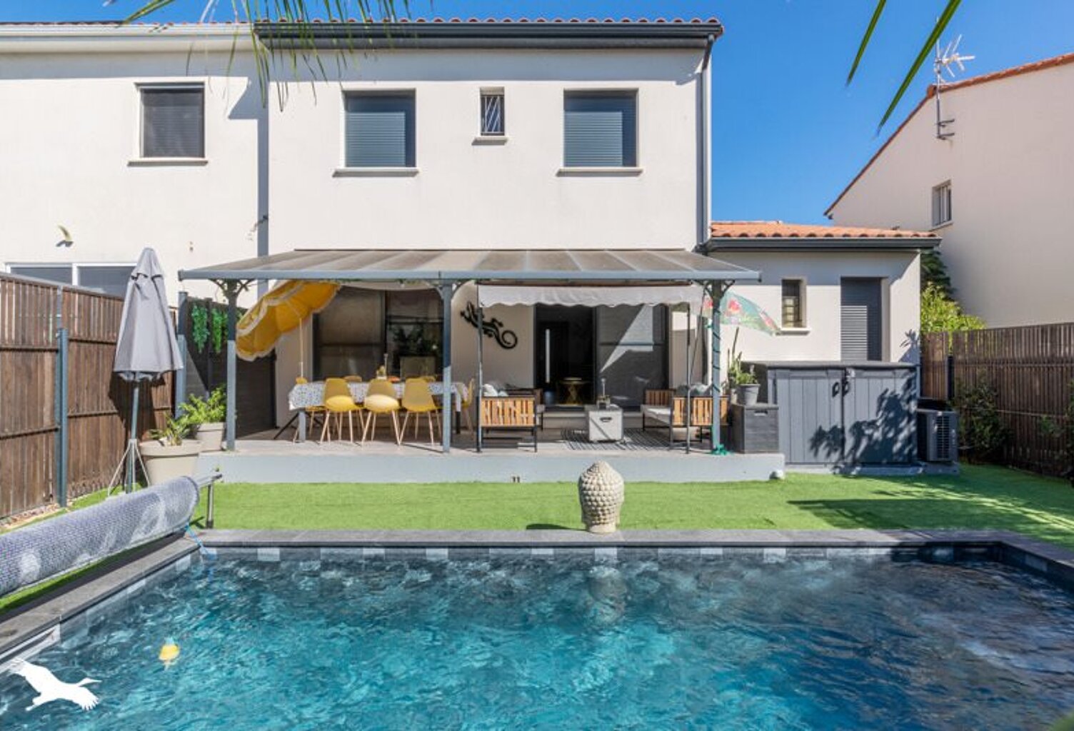 Villa de 5 pièces principales — photo 1