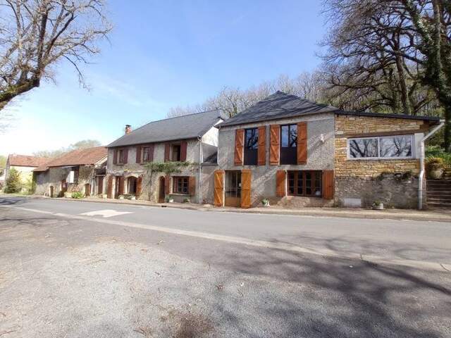 Ferme (tte) de 11 pièces principales — photo du bien