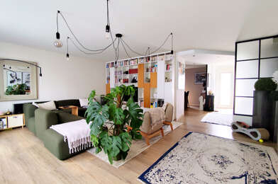 Appartement 5 pièces 243800 €