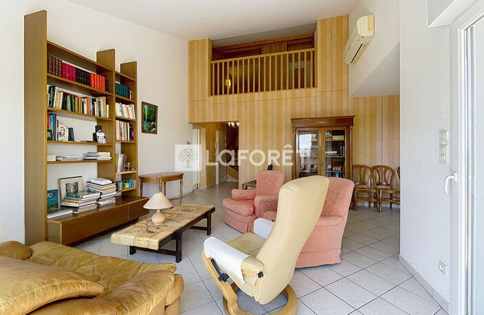 Duplex - Dernier étage avec terrasse, garage et parking — photo 2