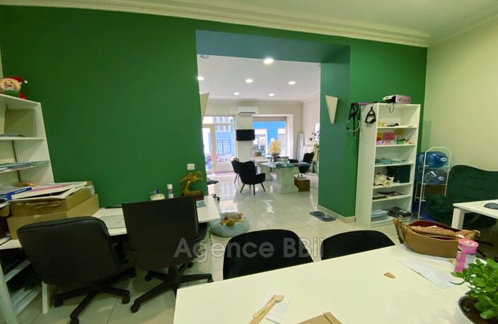 professionnel local commercial — photo 3