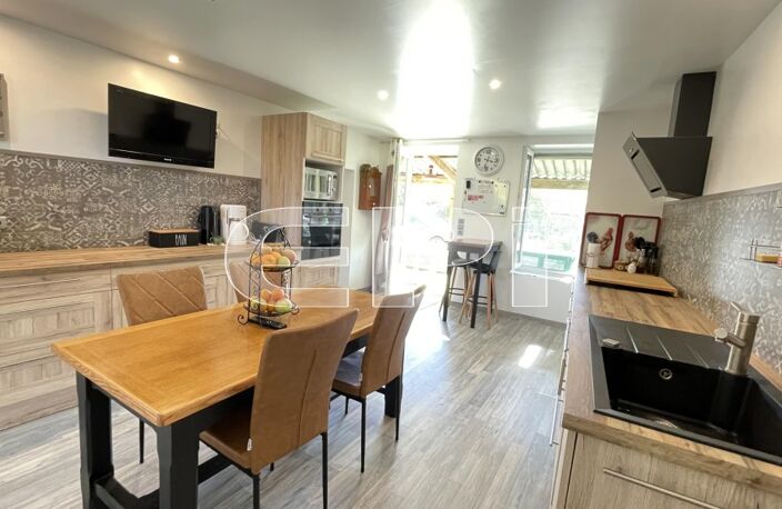 6274 LONGERE A 3 KM DE ST-VARENT avec de beau volume vous offre — photo 4