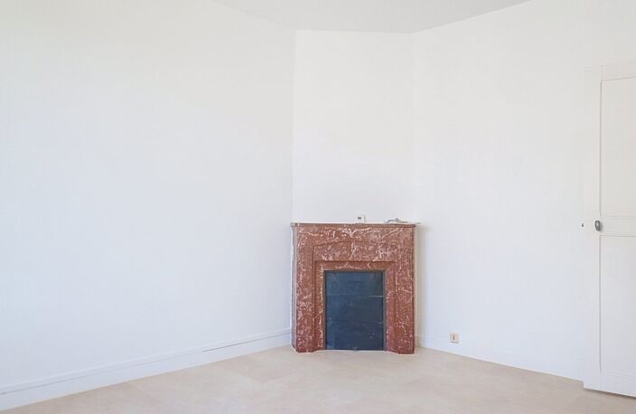 BLOIS - T2 de 48 m² — photo 4