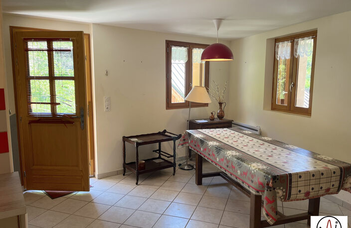 Maison partiellement rénovée — photo 2