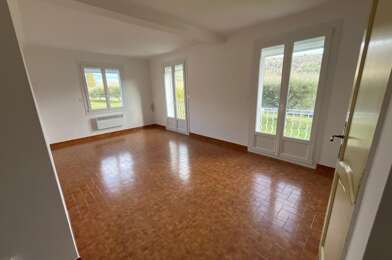 Appartement 3 pièces 720 €