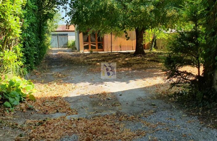 ANGOULEME, Quartier Victor Hugo villa, 3 chambres, garage, parc arboré — photo 3