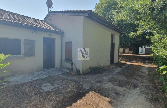 ANGOULEME, Quartier Victor Hugo villa, 3 chambres, garage, parc arboré — photo 4