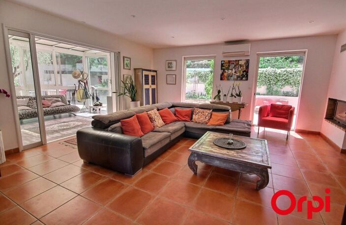 Villa ALLAUCH de type 4 - 123 m² habitables + Piscine et annexes sur 2000 M² de parcelle arborée — photo 4