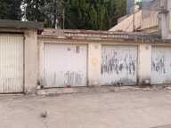 Garage fermé - 14 m² - Dans résidence sécurisée - Très bon état - La Barasse 13011 Marseille — photo 3